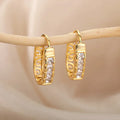 Minimalistische Hohle Zirkonia-Ohrringe in Gold