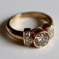 Geschmiedeter goldener glänzender Vintage-Ring