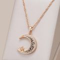 Mond Halskette Elegant und Brillant